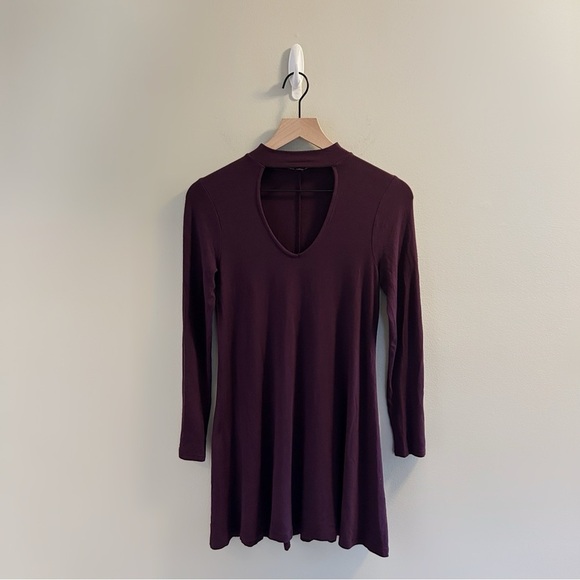 Express Cut Out Trapeze Choker Dress Size Small Maroon Long Sleeve Minidress - Picture 1 of 10